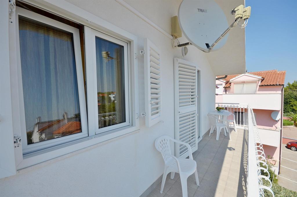 Apartments Sime Vodice Exterior photo