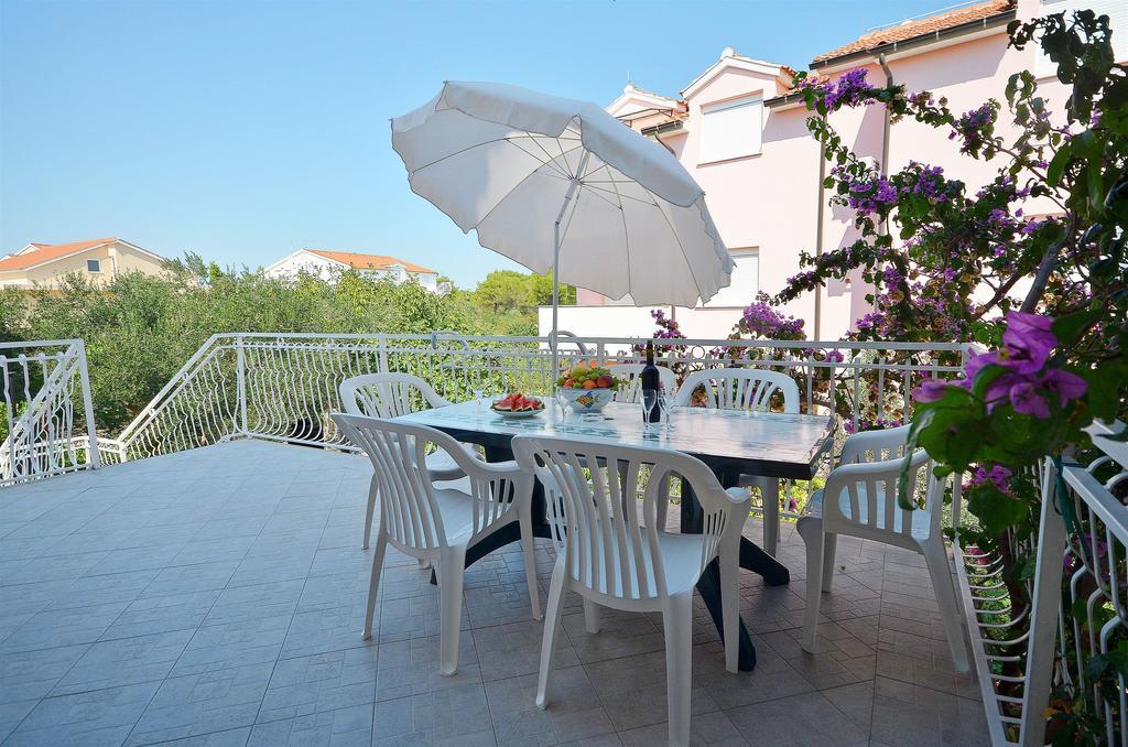 Apartments Sime Vodice Exterior photo
